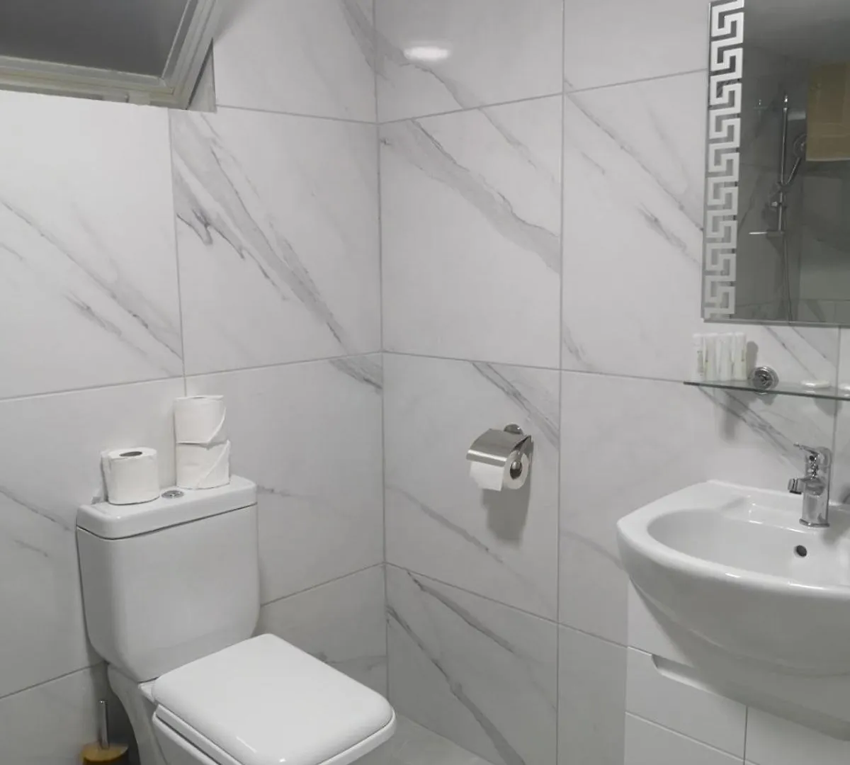 Aparthotel Sun Hall Beach Hotel Apartments Larnaca