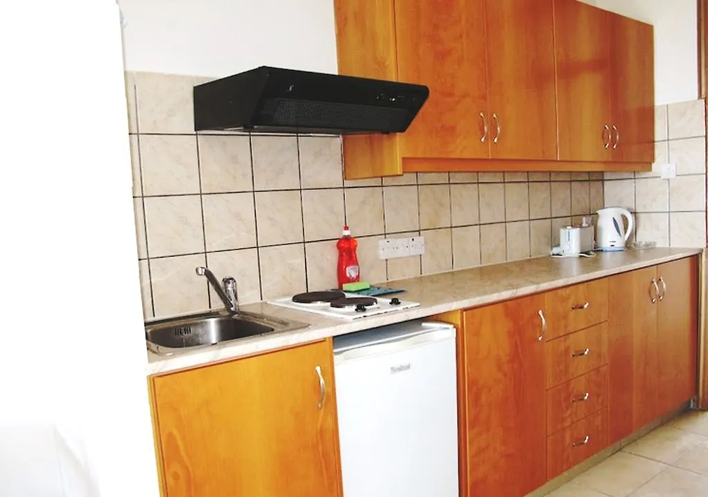 Sun Hall Beach Hotel Apartments Larnaca