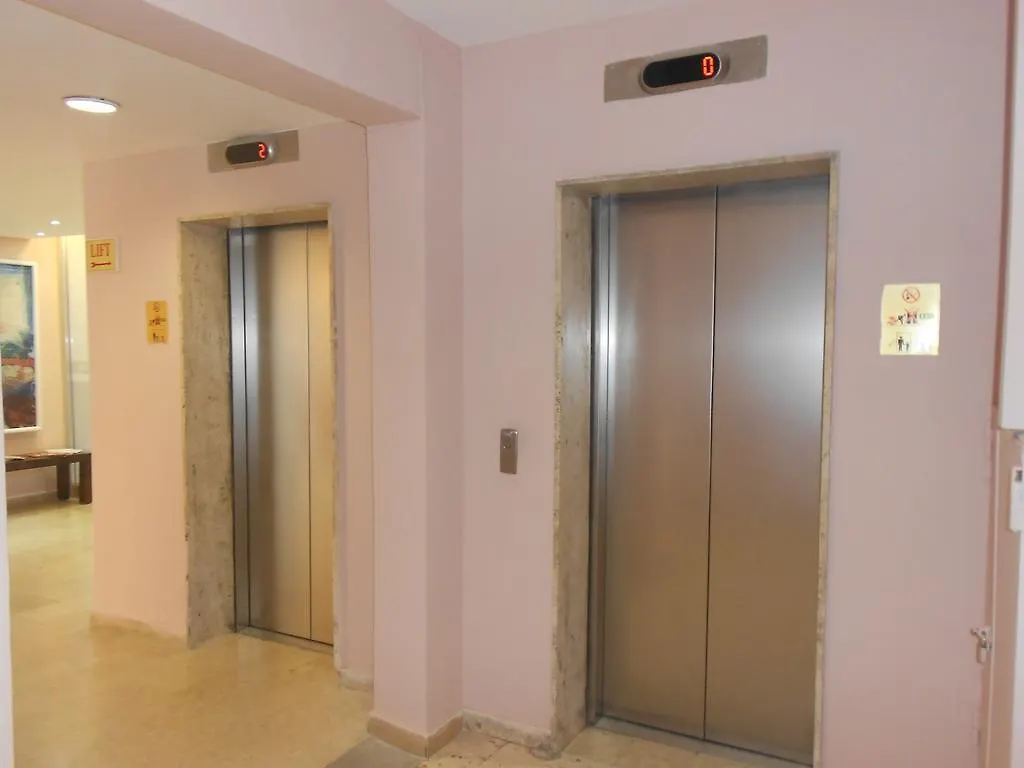 Aparthotel Sun Hall Beach Hotel Apartments Larnaca