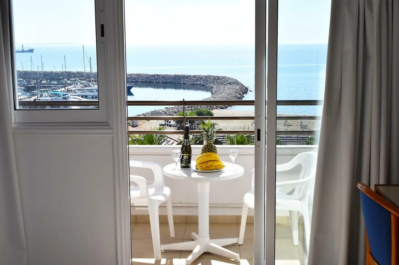 Aparthotel Sun Hall Beach Hotel Apartments Larnaca