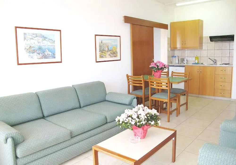 Sun Hall Beach Hotel Apartments Larnaca